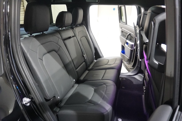 Used Land Rover Defender 110 2023 for sale - 74701126: Photo 17