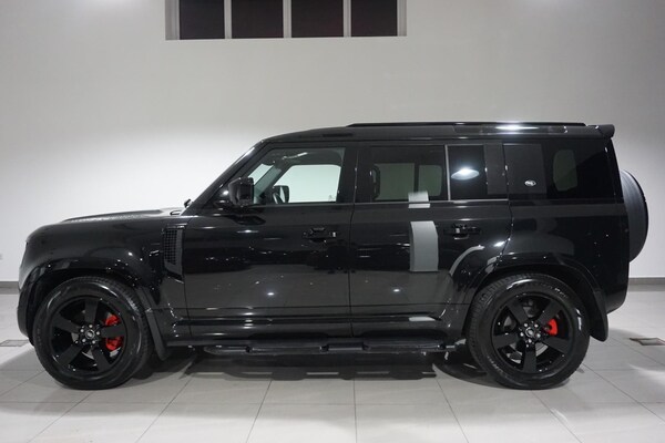 Used Land Rover Defender 110 2023 for sale - 74701126: Photo 32