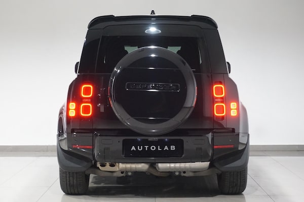 Used Land Rover Defender 110 2023 for sale - 74701126: Photo 5