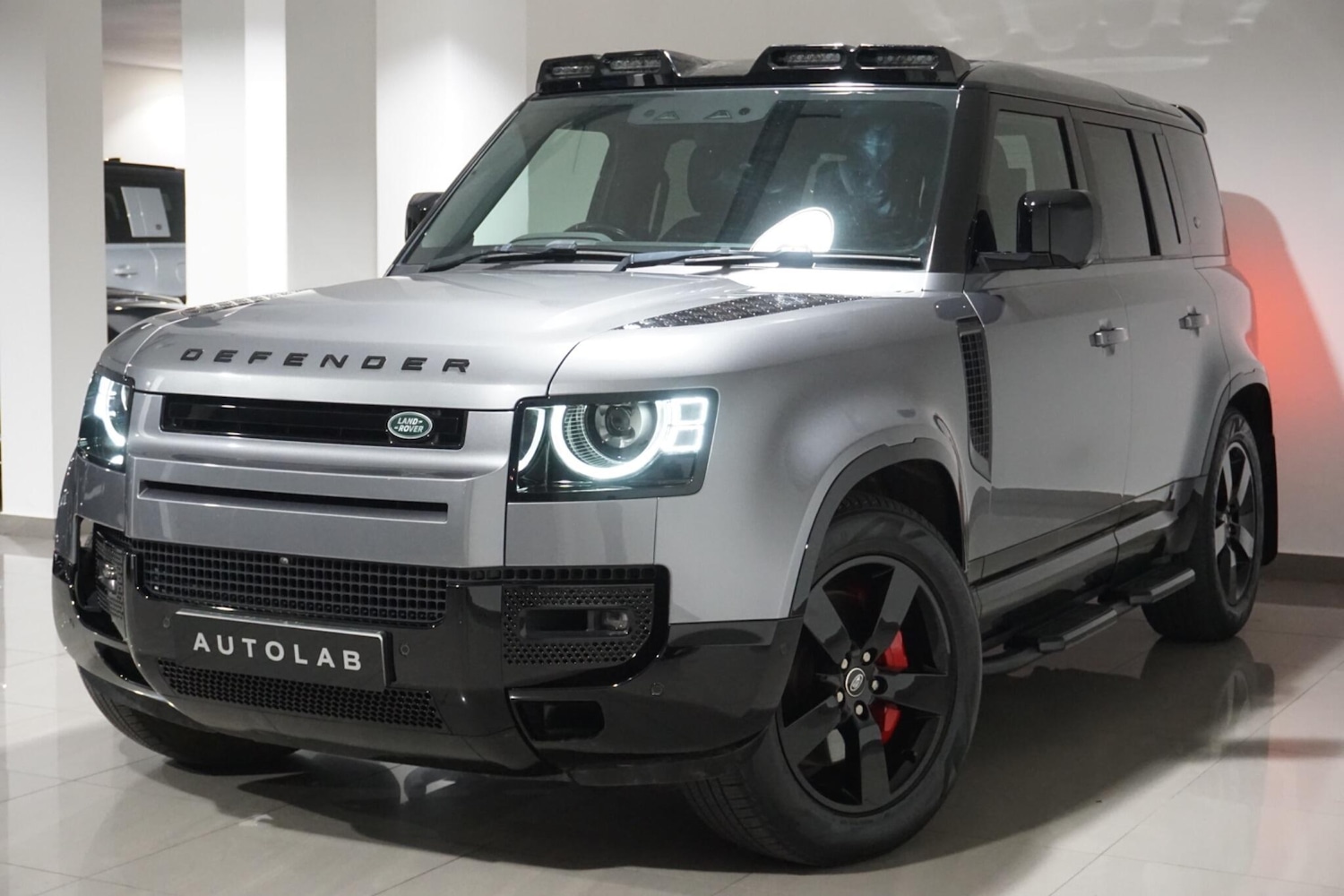 Used Land Rover Defender 110 for sale - 76473626: Photo 21