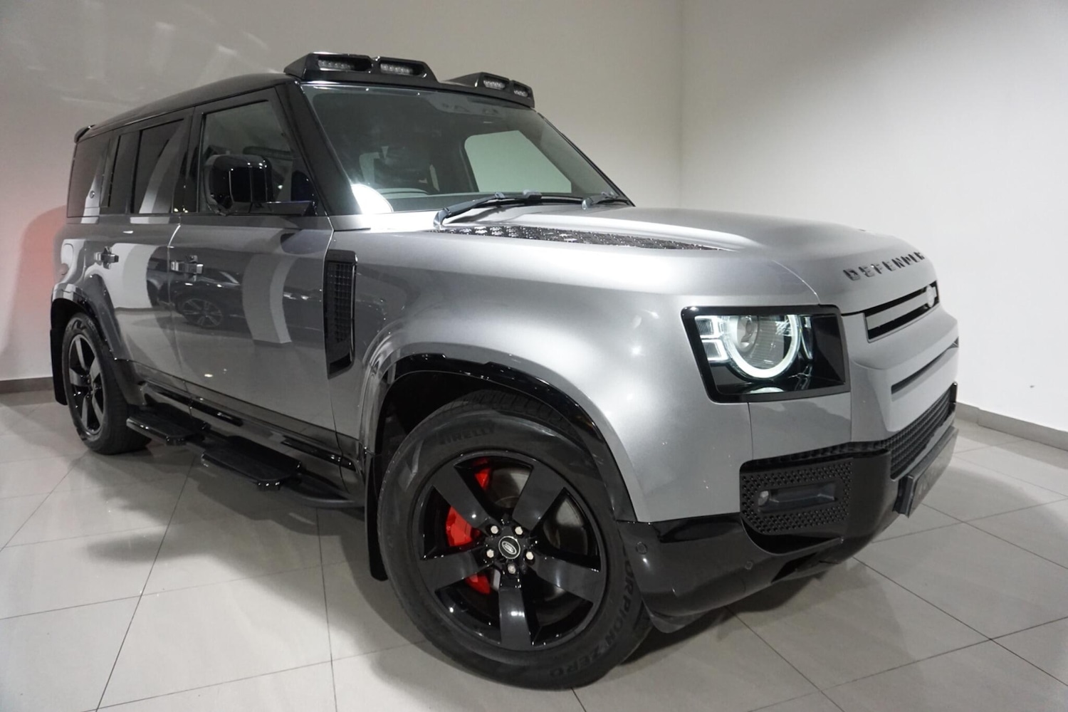 Used Land Rover Defender 110 for sale - 76473626: Photo 23