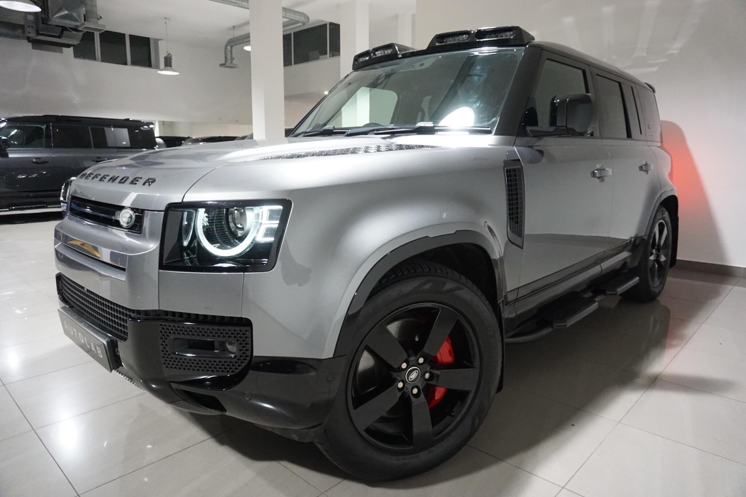 Used Land Rover Defender 110 for sale - 76473626: Photo 25