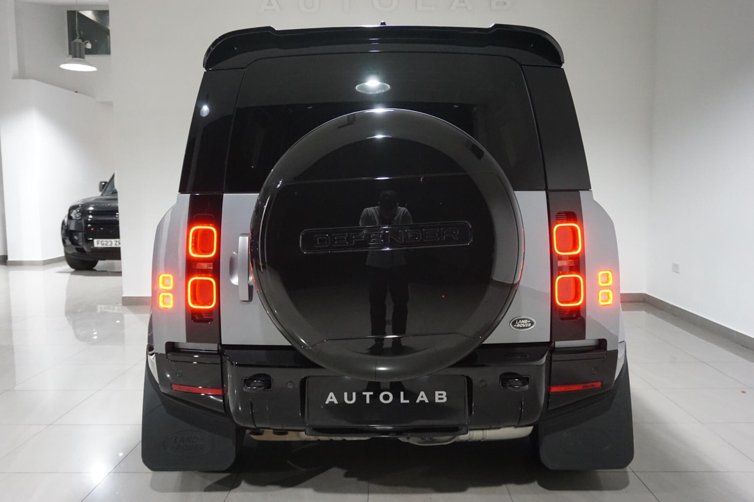 Used Land Rover Defender 110 for sale - 76473626: Photo 27