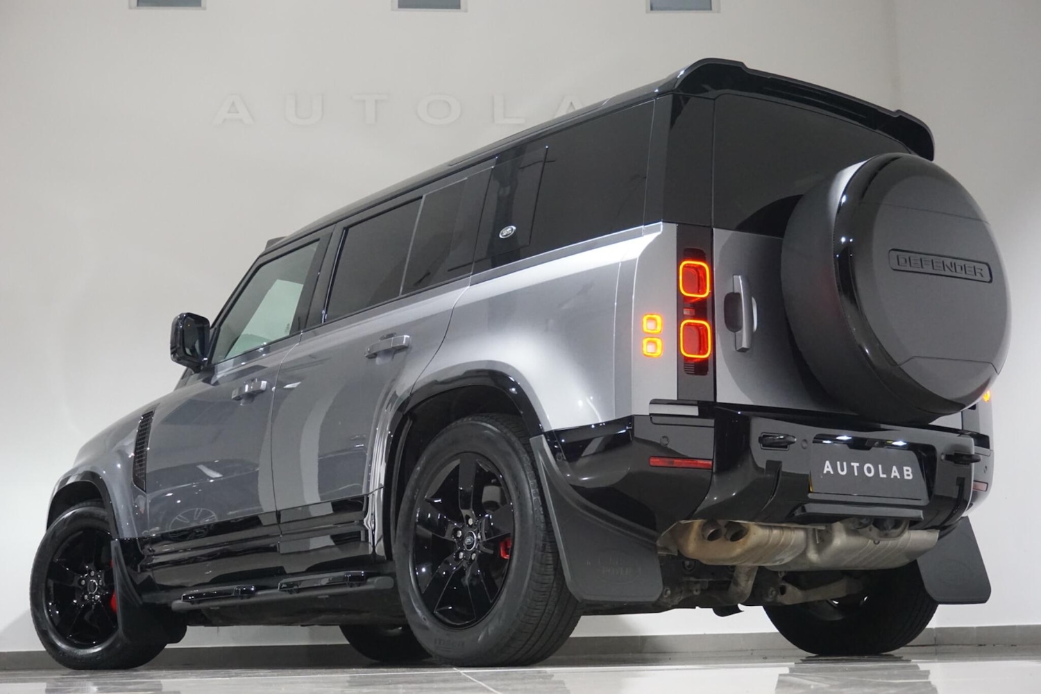 Used Land Rover Defender 110 for sale - 76473626: Photo 35