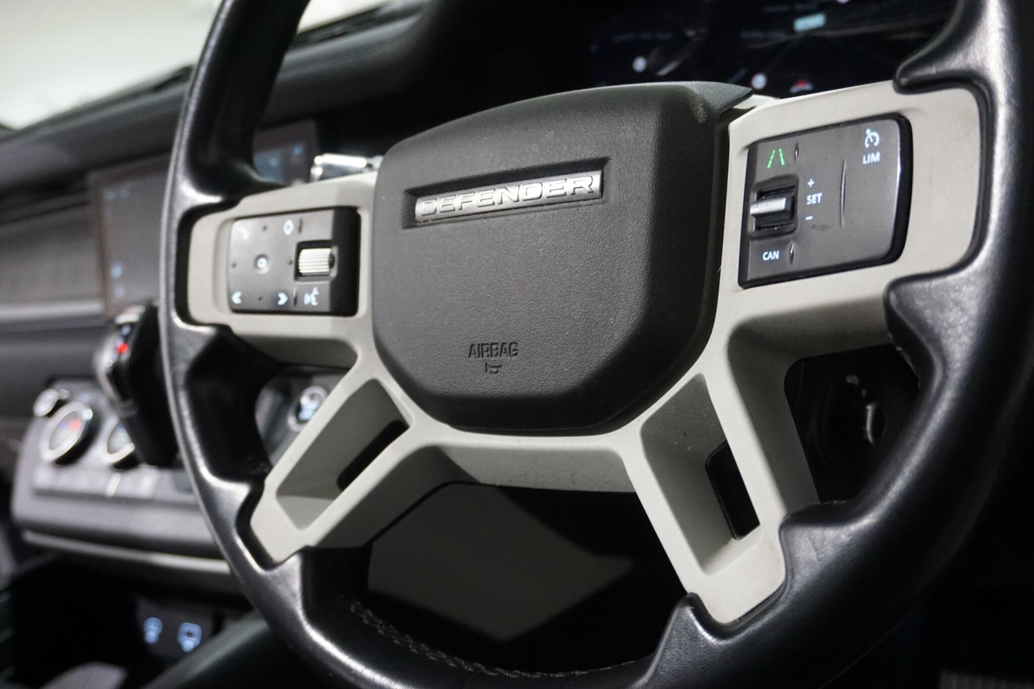 Used Land Rover Defender 110 for sale - 76473626: Photo 58