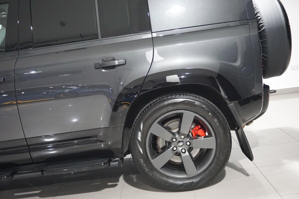 Used Land Rover Defender 110 2023 for sale - 75669915: Photo 42