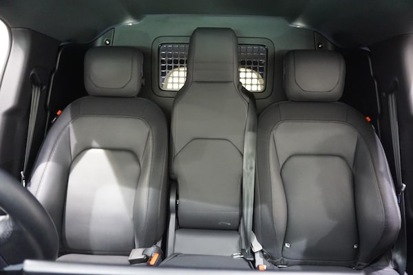 Used Land Rover Defender 110 2023 for sale - 75669915: Photo 6