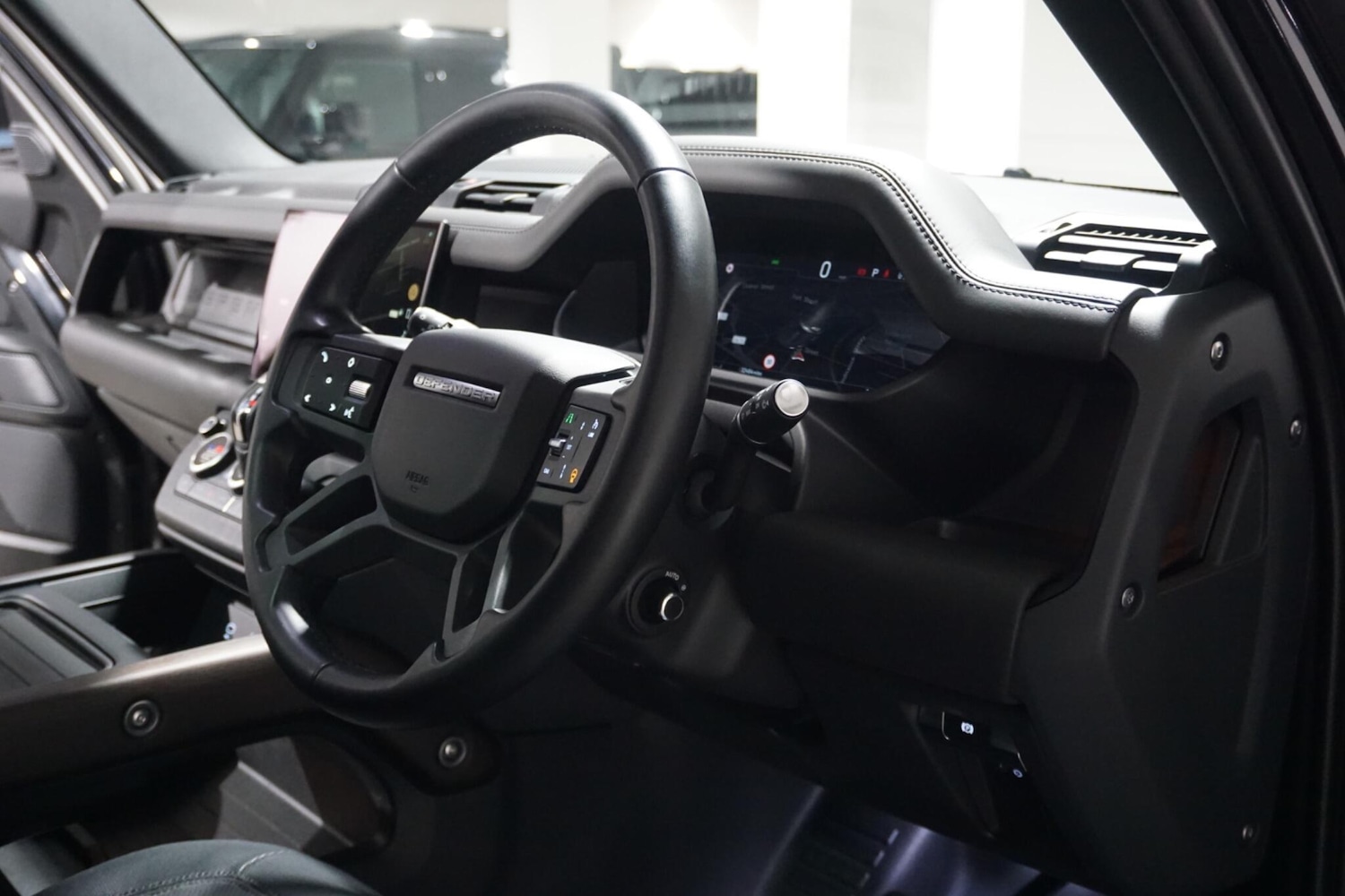 Used Land Rover Defender 110 for sale - 76472565: Photo 15