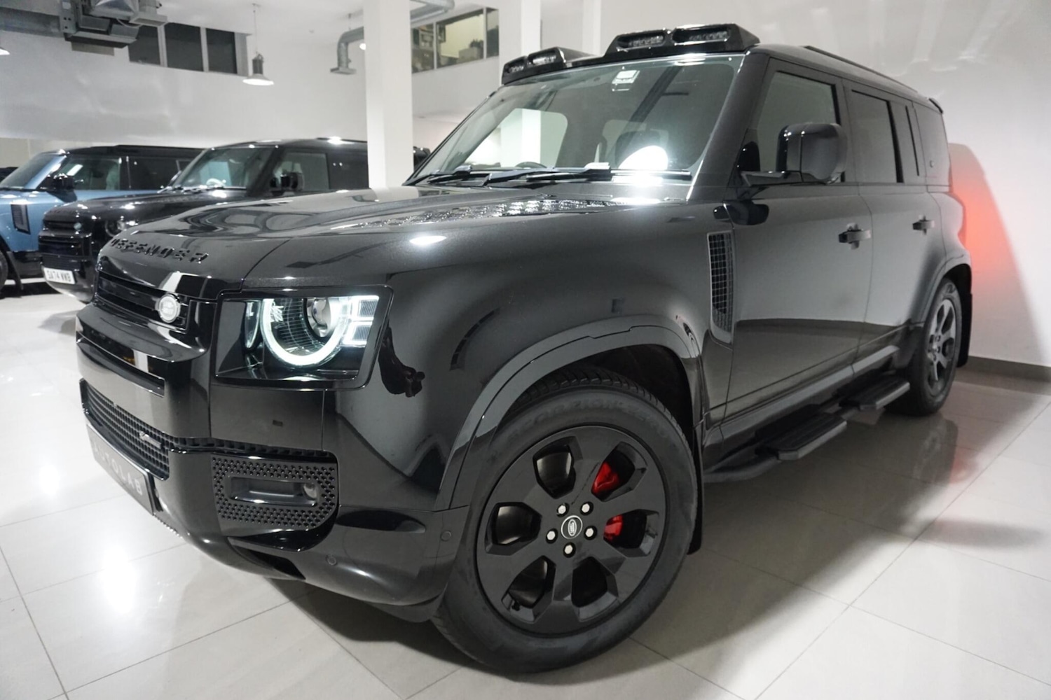 Used Land Rover Defender 110 for sale - 76472565: Photo 29