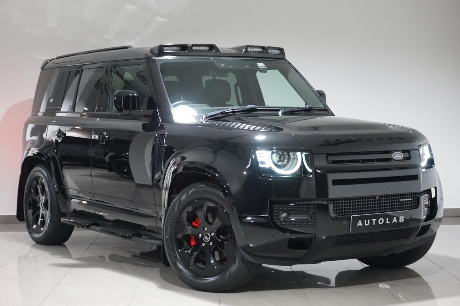 Used Land Rover Defender 110 for sale - 76472565: Photo 42