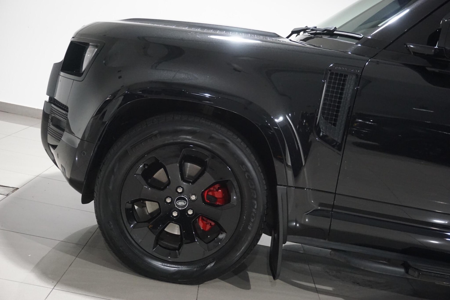 Used Land Rover Defender 110 for sale - 76472565: Photo 52