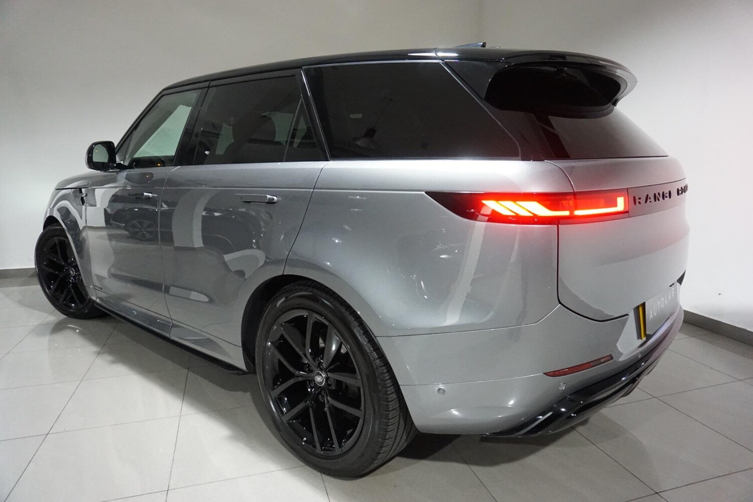 Used Land Rover Range Rover Sport 2024 for sale - 76084814: Photo 28