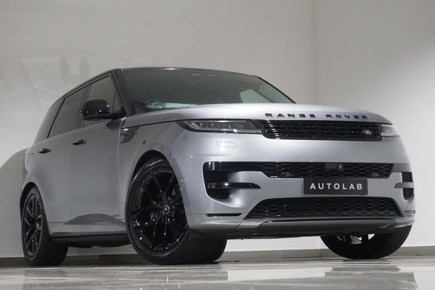 Used Land Rover Range Rover Sport 2024 for sale - 76084814: Photo 31