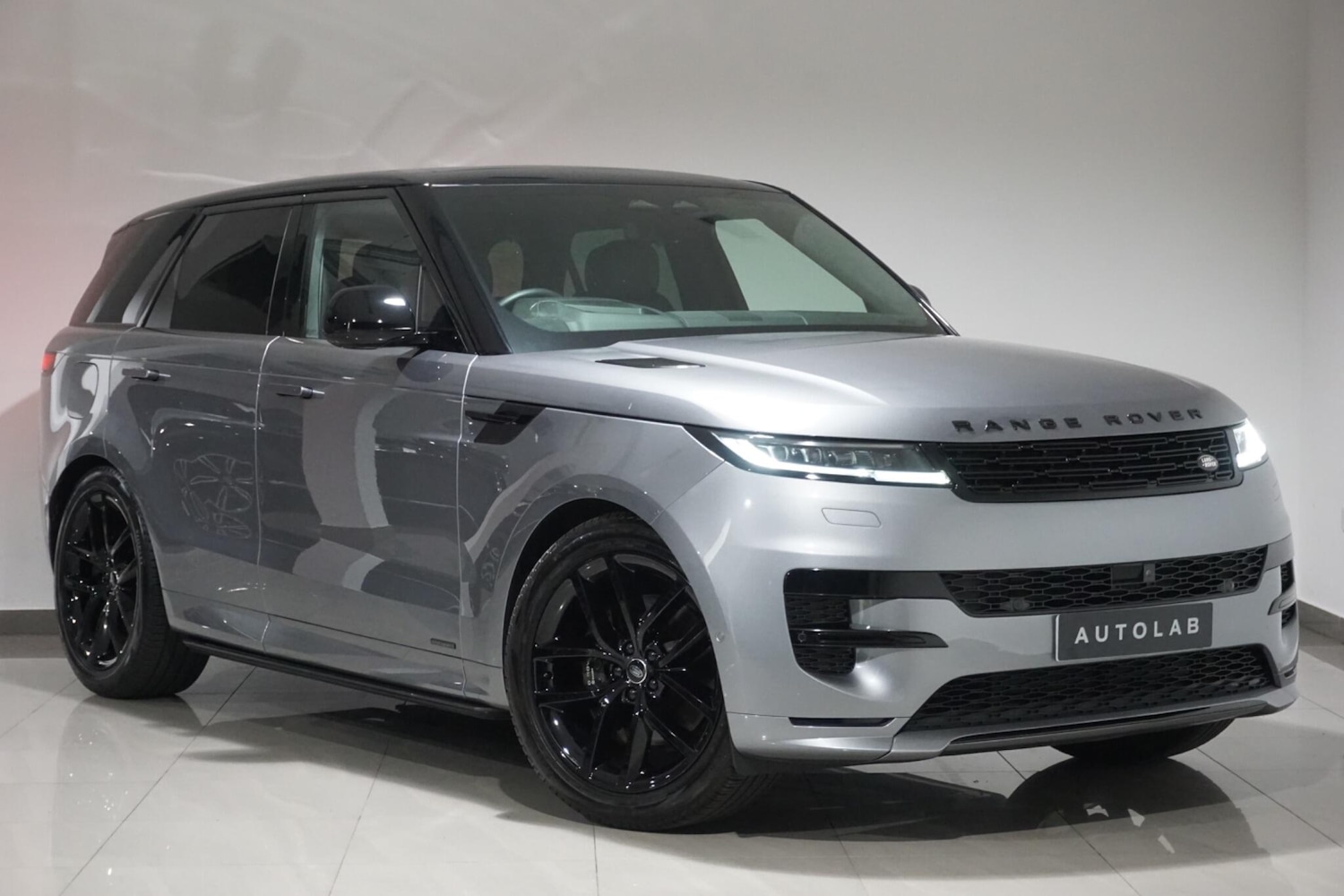 Used Land Rover Range Rover Sport 2024 for sale - 76084814: Photo 40