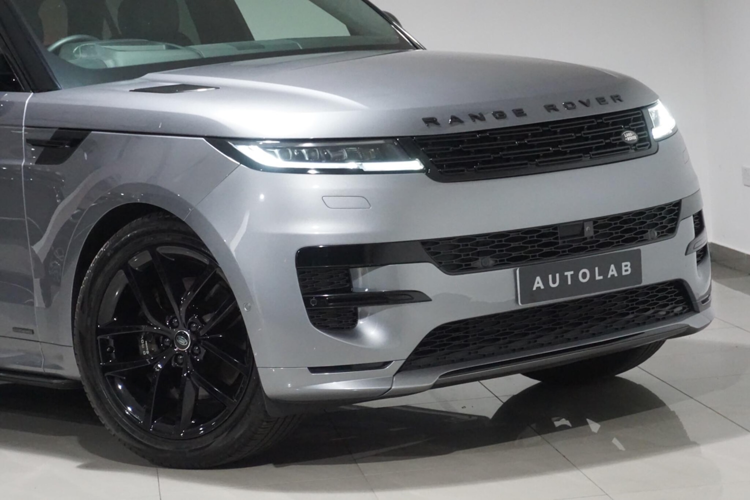 Used Land Rover Range Rover Sport 2024 for sale - 76084814: Photo 42