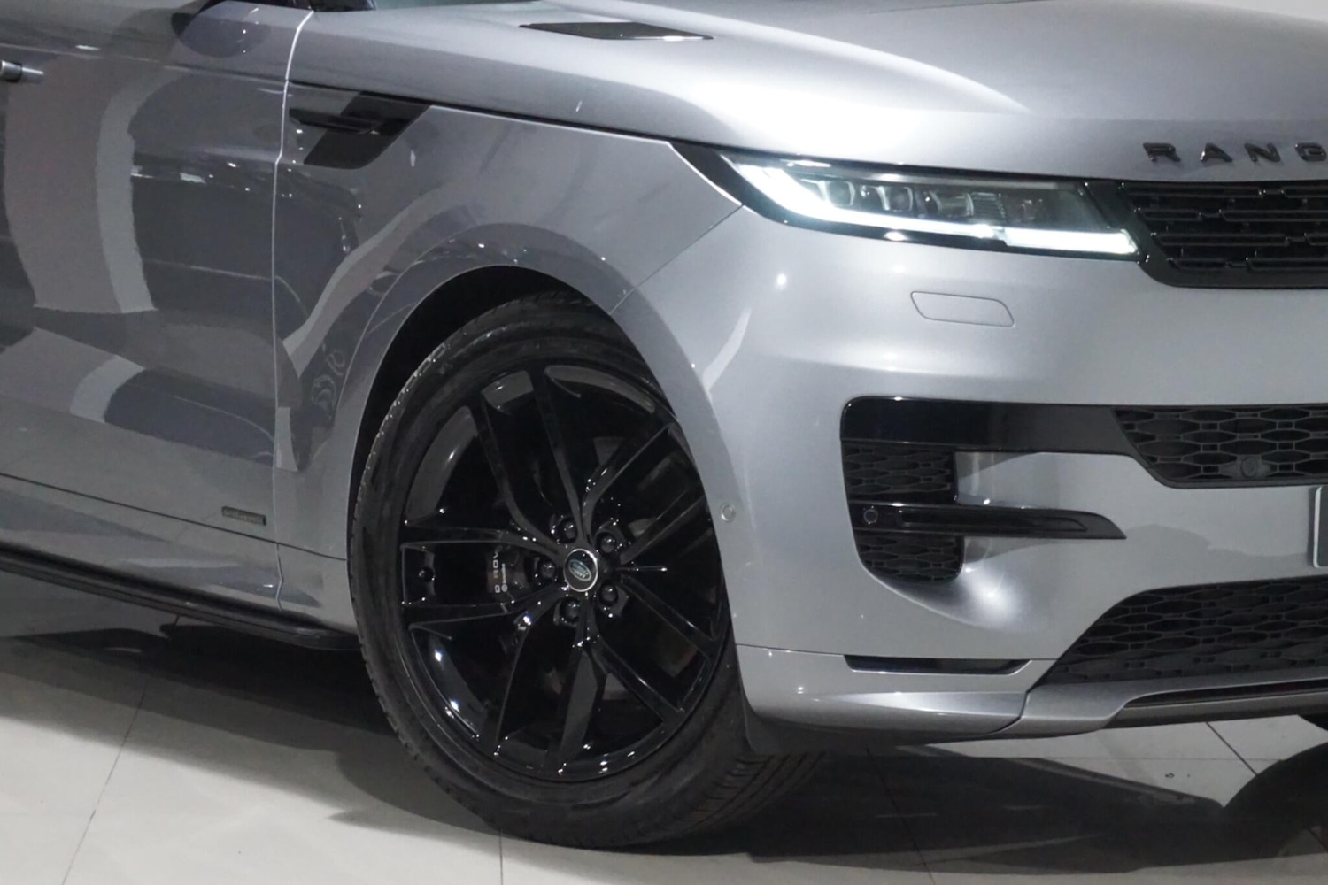 Used Land Rover Range Rover Sport 2024 for sale - 76084814: Photo 48