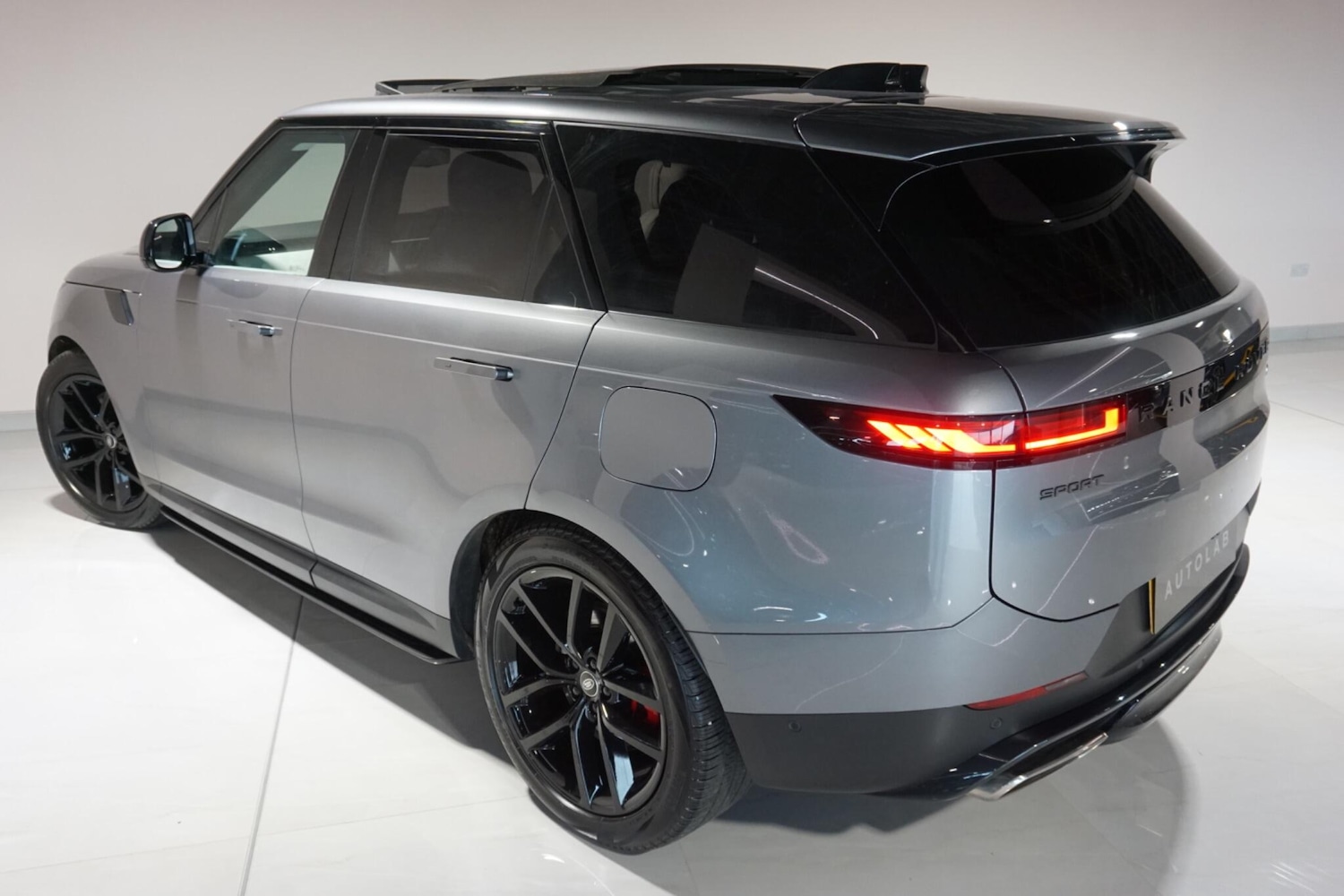 Used Land Rover Range Rover Sport 2023 for sale - 77229691: Photo 40