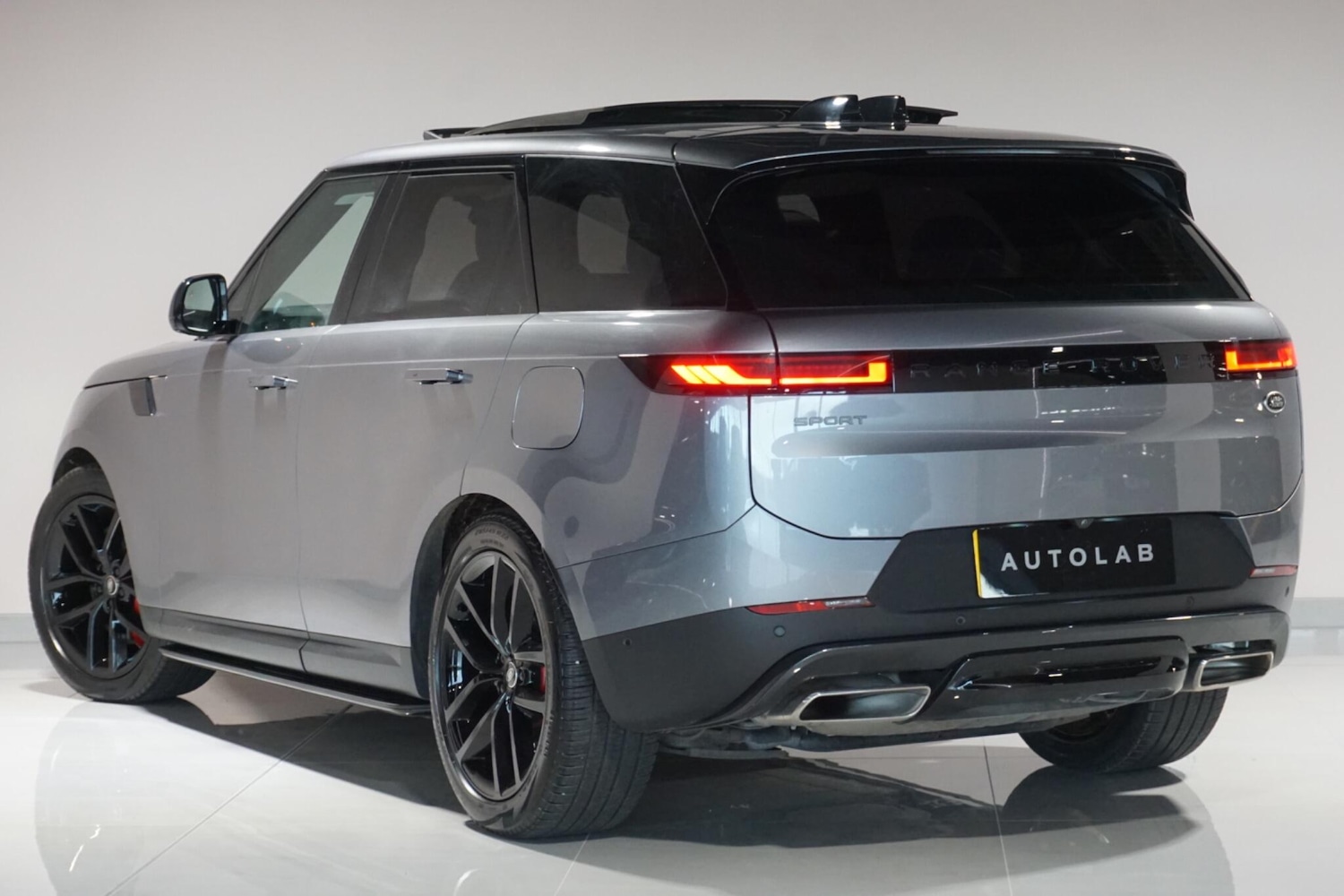 Used Land Rover Range Rover Sport 2023 for sale - 77229691: Photo 6