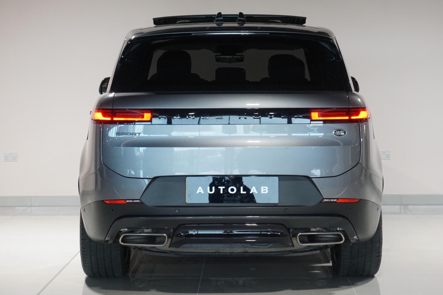 Used Land Rover Range Rover Sport 2023 for sale - 77229691: Photo 8