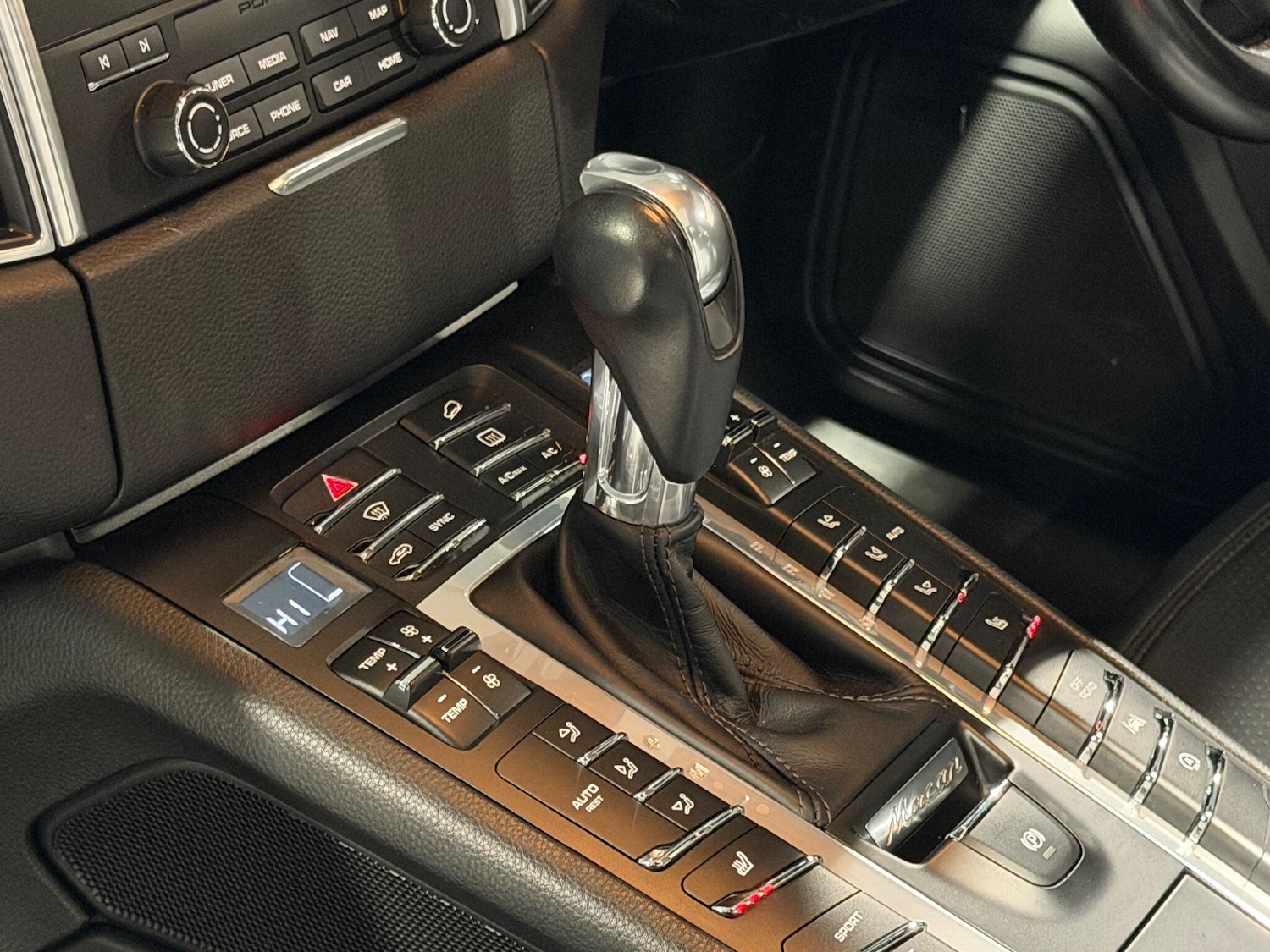 Used Porsche Macan for sale - 76913496: Photo 25