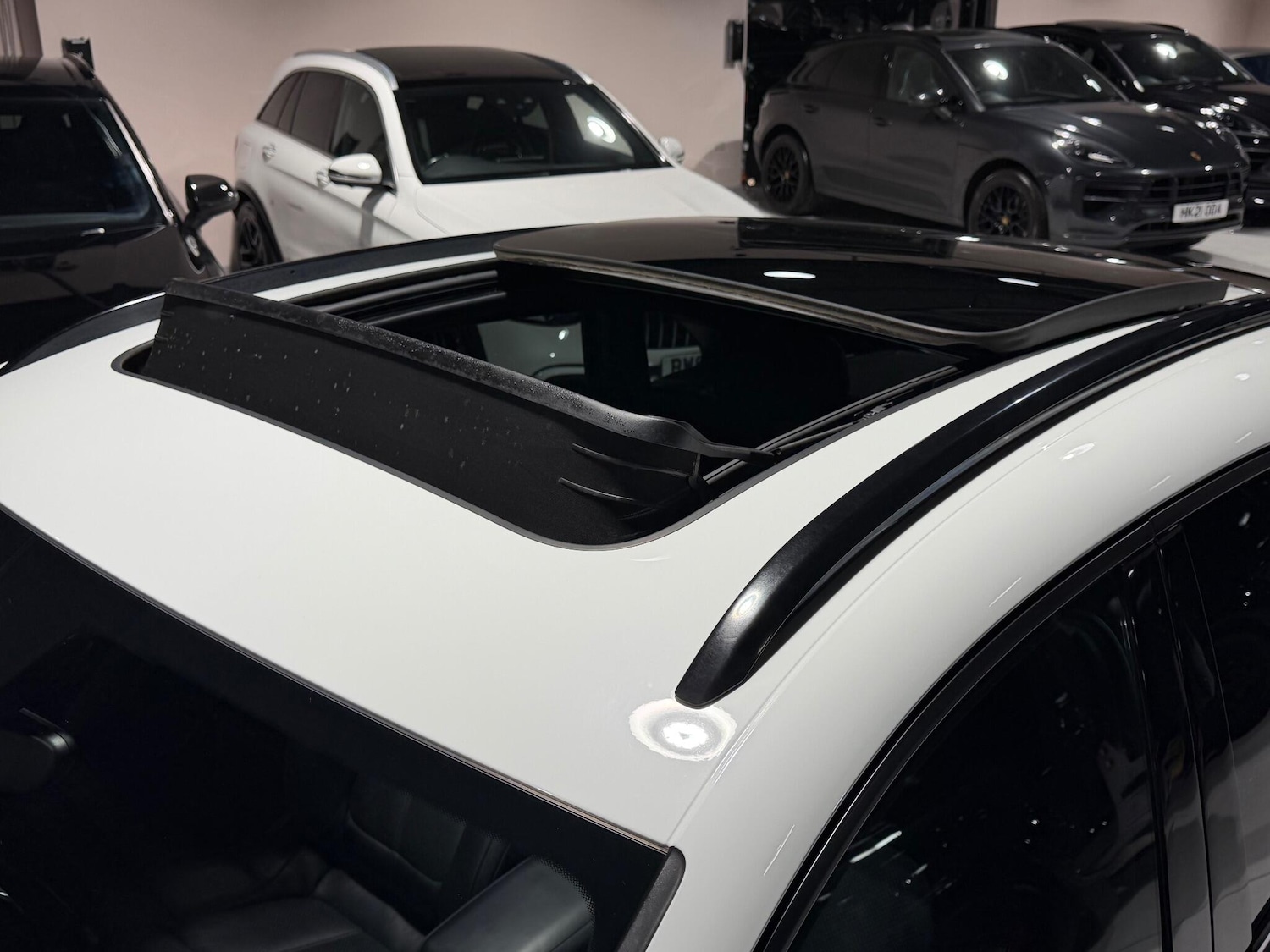 Used Porsche Macan for sale - 76913496: Photo 56