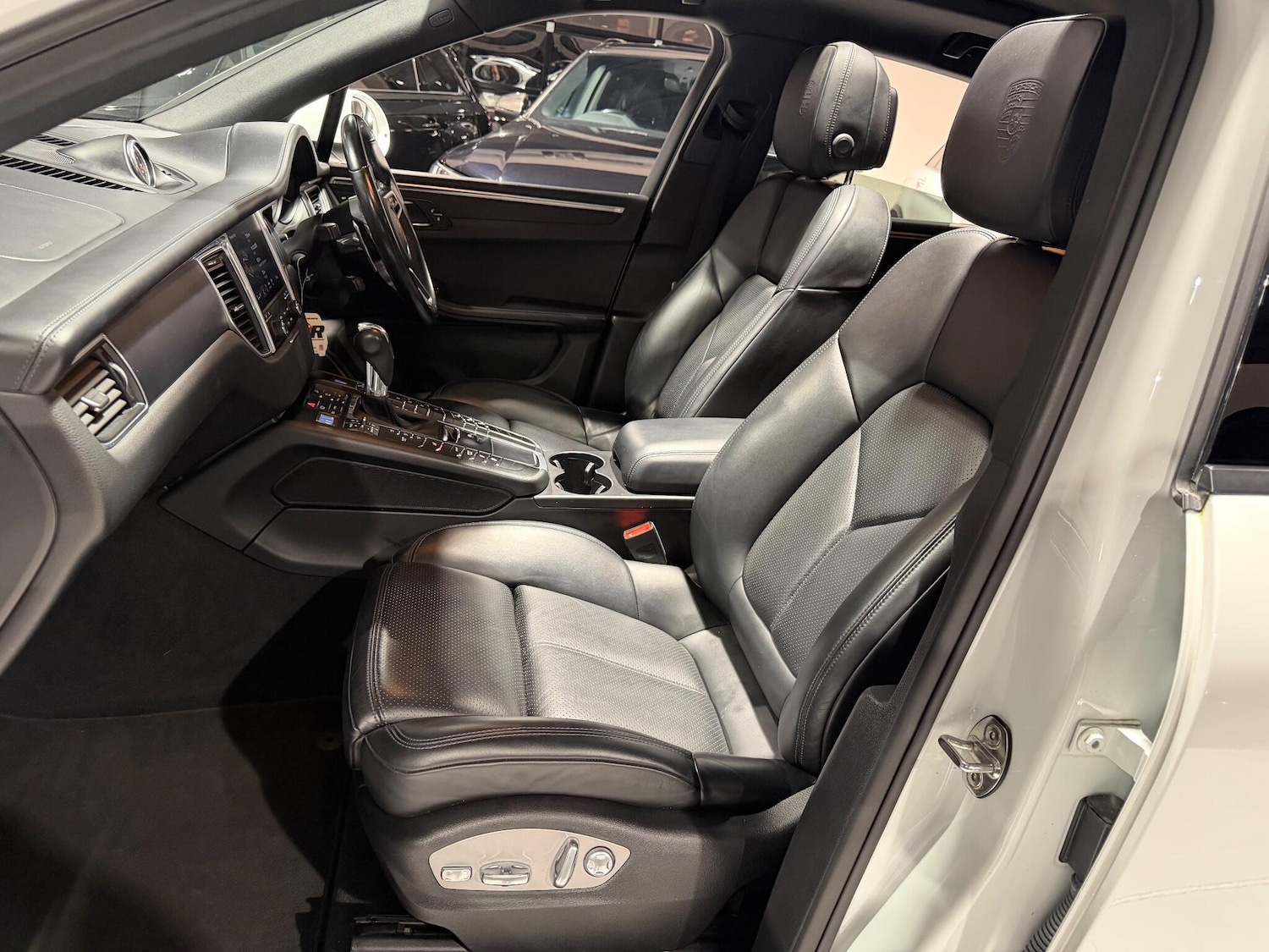 Used Porsche Macan for sale - 76913496: Photo 58