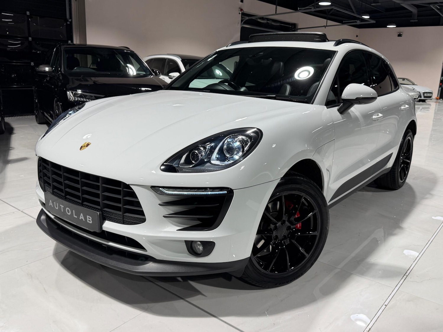 Used Porsche Macan for sale - 76913496: Photo 7