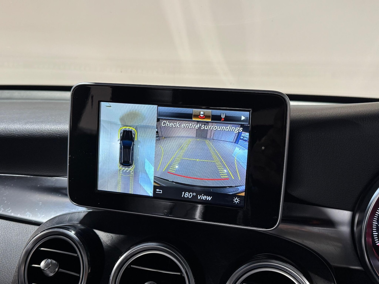 Used Mercedes-Benz GLC 2019 for sale - 77143354: Photo 14