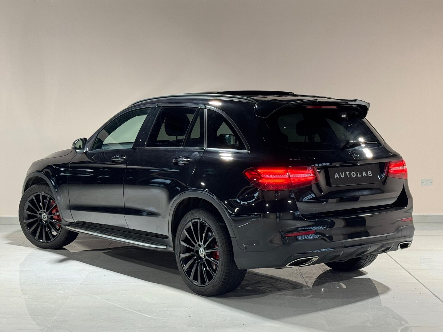 Used Mercedes-Benz GLC 2019 for sale - 77143354: Photo 6