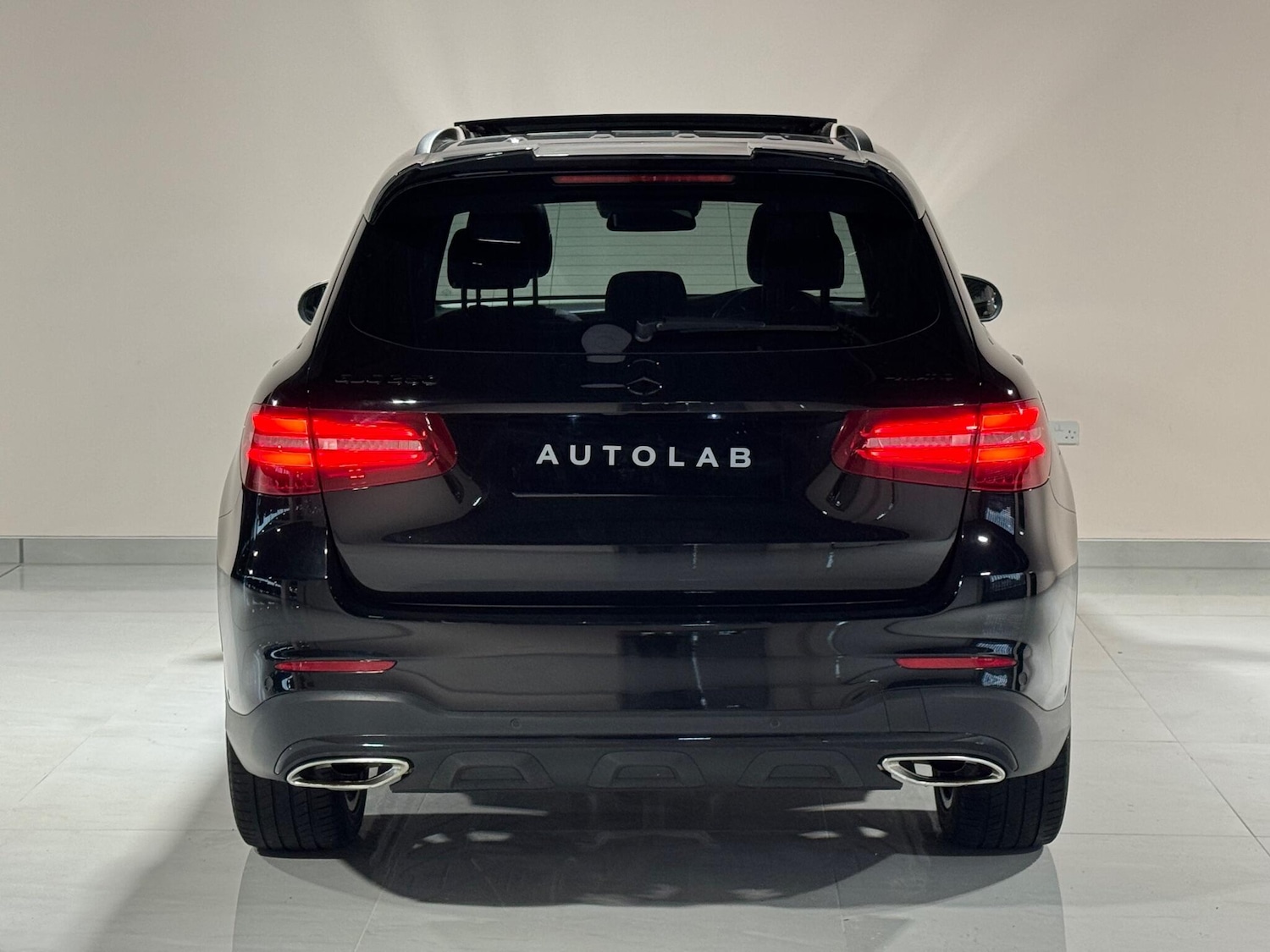 Used Mercedes-Benz GLC 2019 for sale - 77143354: Photo 8