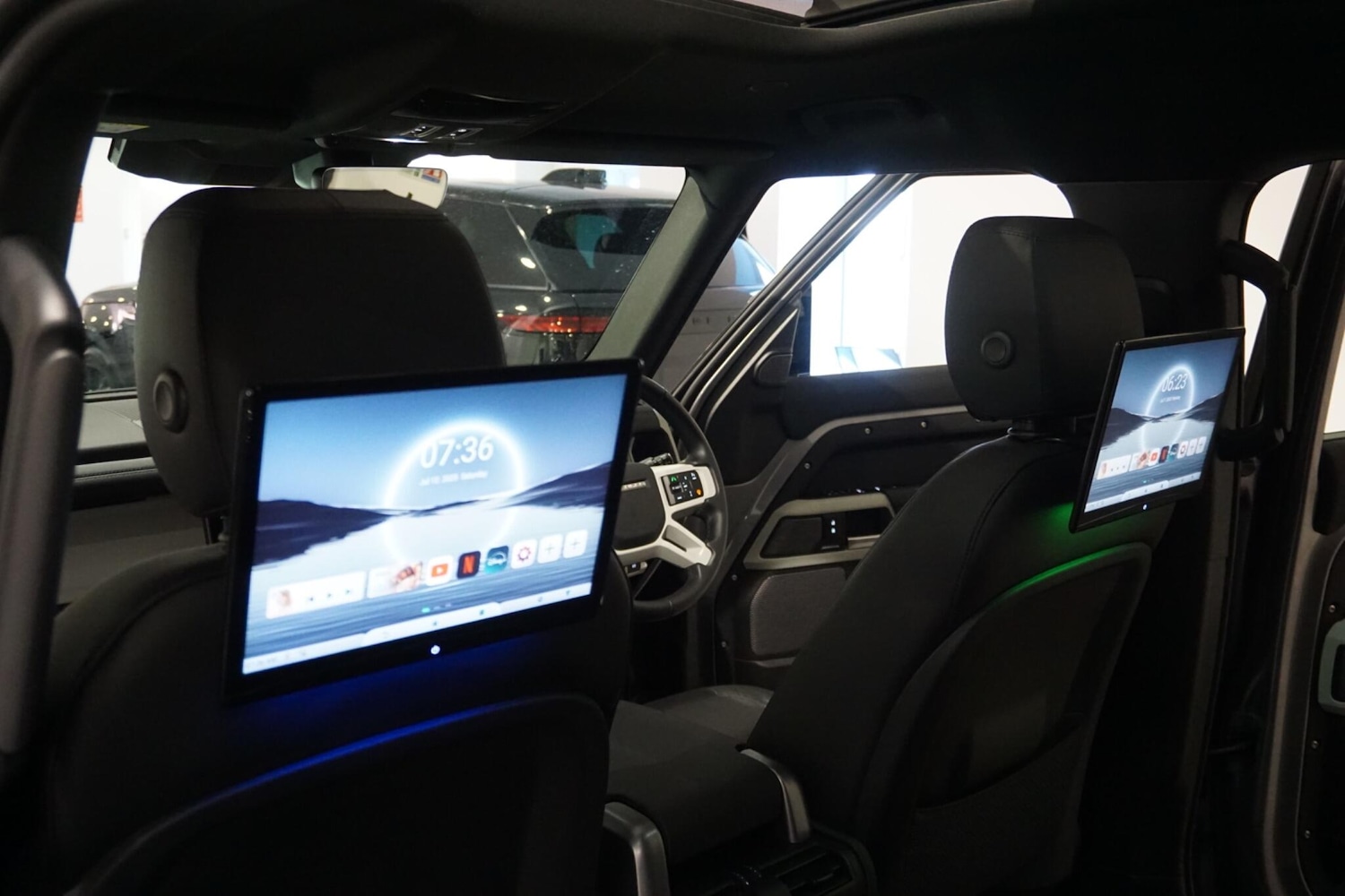 Used Land Rover Defender 110 for sale - 76476482: Photo 16