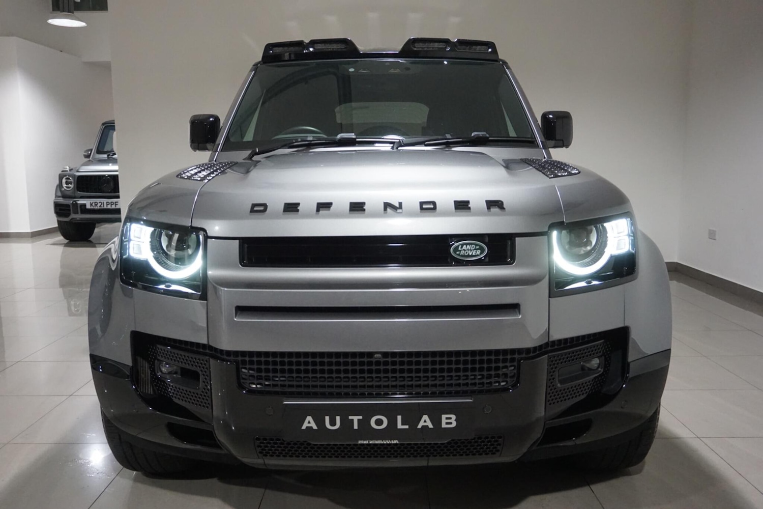 Used Land Rover Defender 110 for sale - 76476482: Photo 25