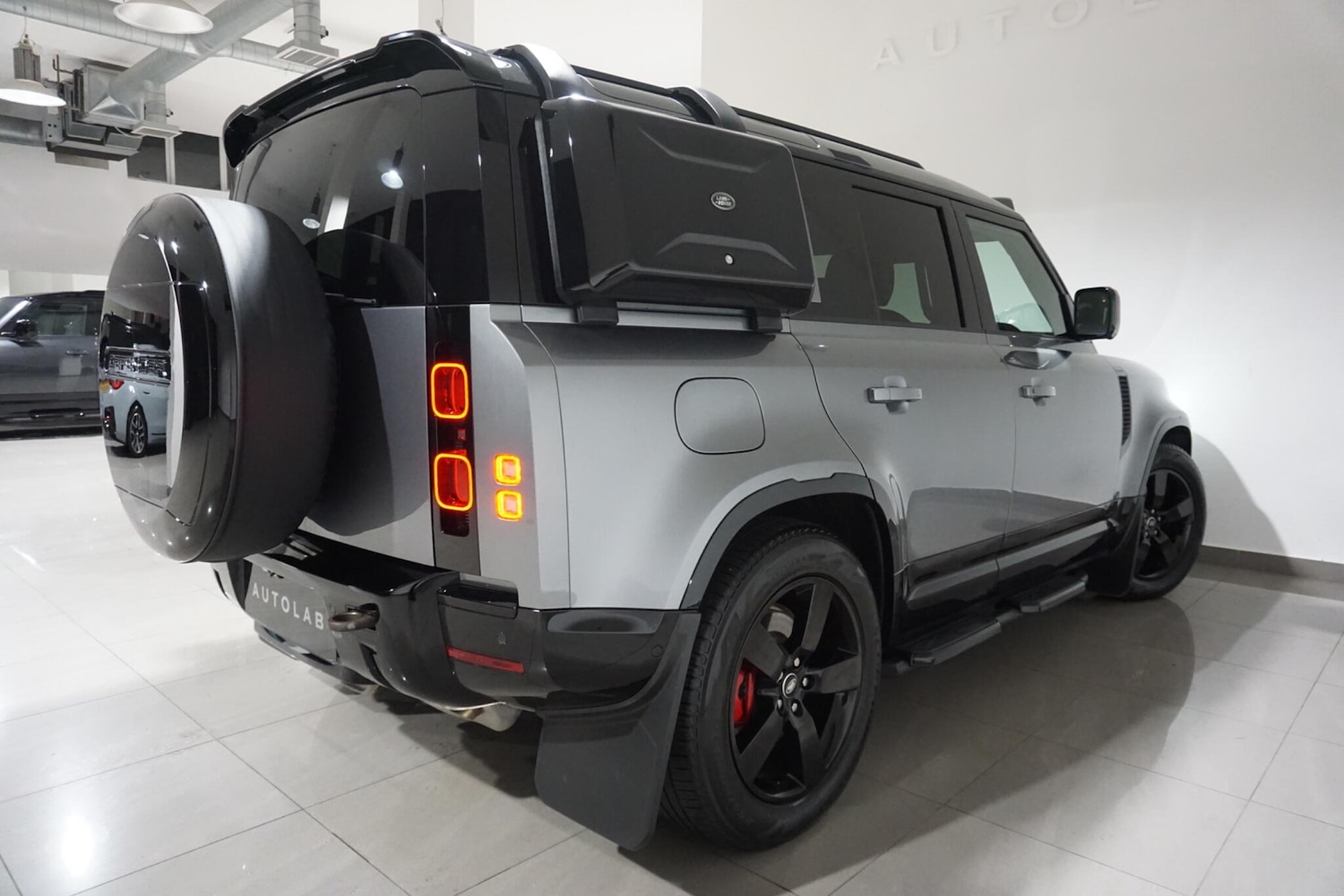 Used Land Rover Defender 110 for sale - 76476482: Photo 29