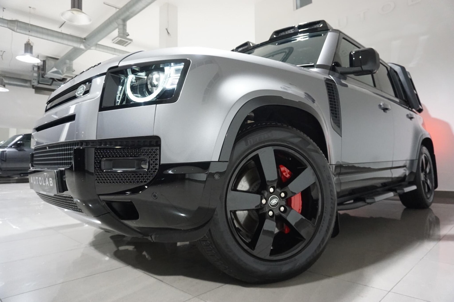 Used Land Rover Defender 110 for sale - 76476482: Photo 32