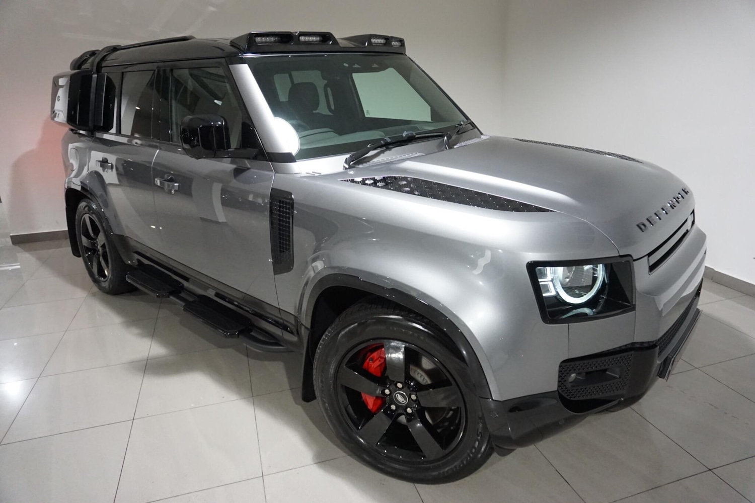 Used Land Rover Defender 110 for sale - 76476482: Photo 37