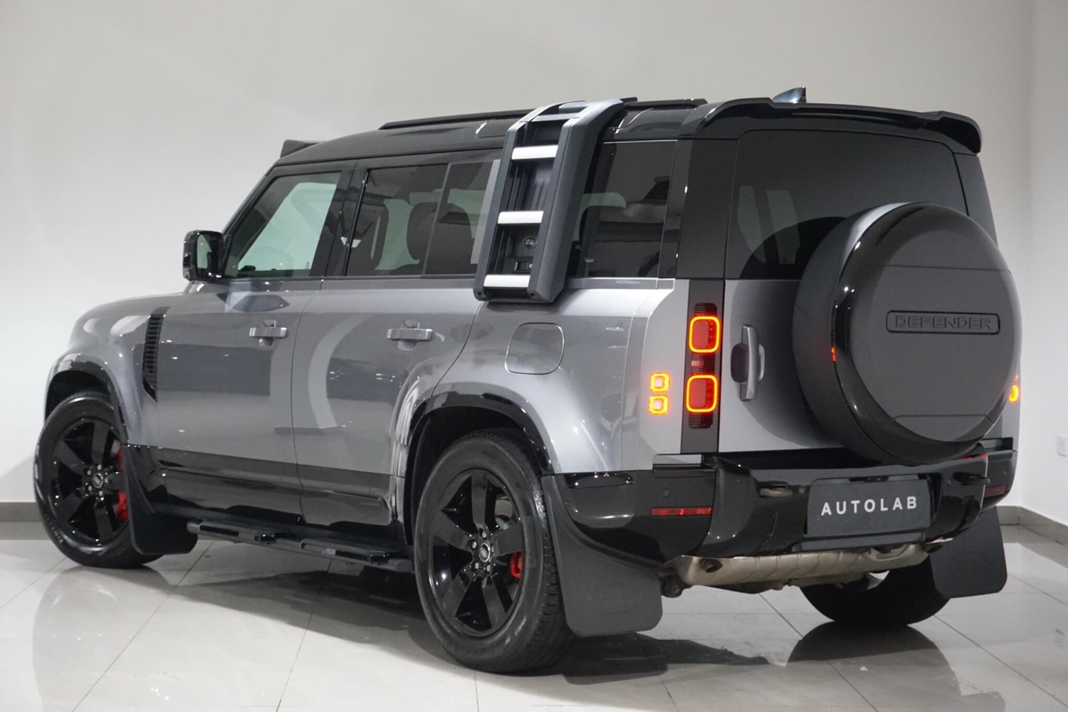 Used Land Rover Defender 110 for sale - 76476482: Photo 40