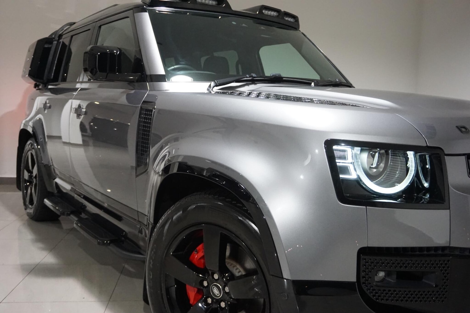 Used Land Rover Defender 110 for sale - 76476482: Photo 50