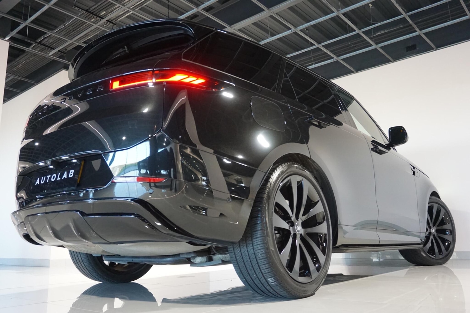 Used Land Rover Range Rover Sport 2024 for sale - 77215570: Photo 31