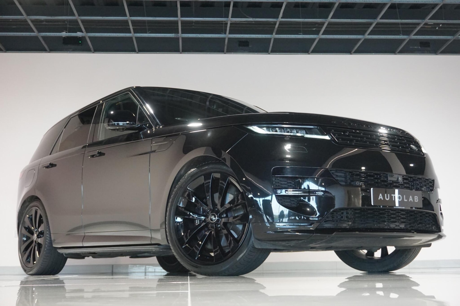 Used Land Rover Range Rover Sport 2024 for sale - 77215570: Photo 32