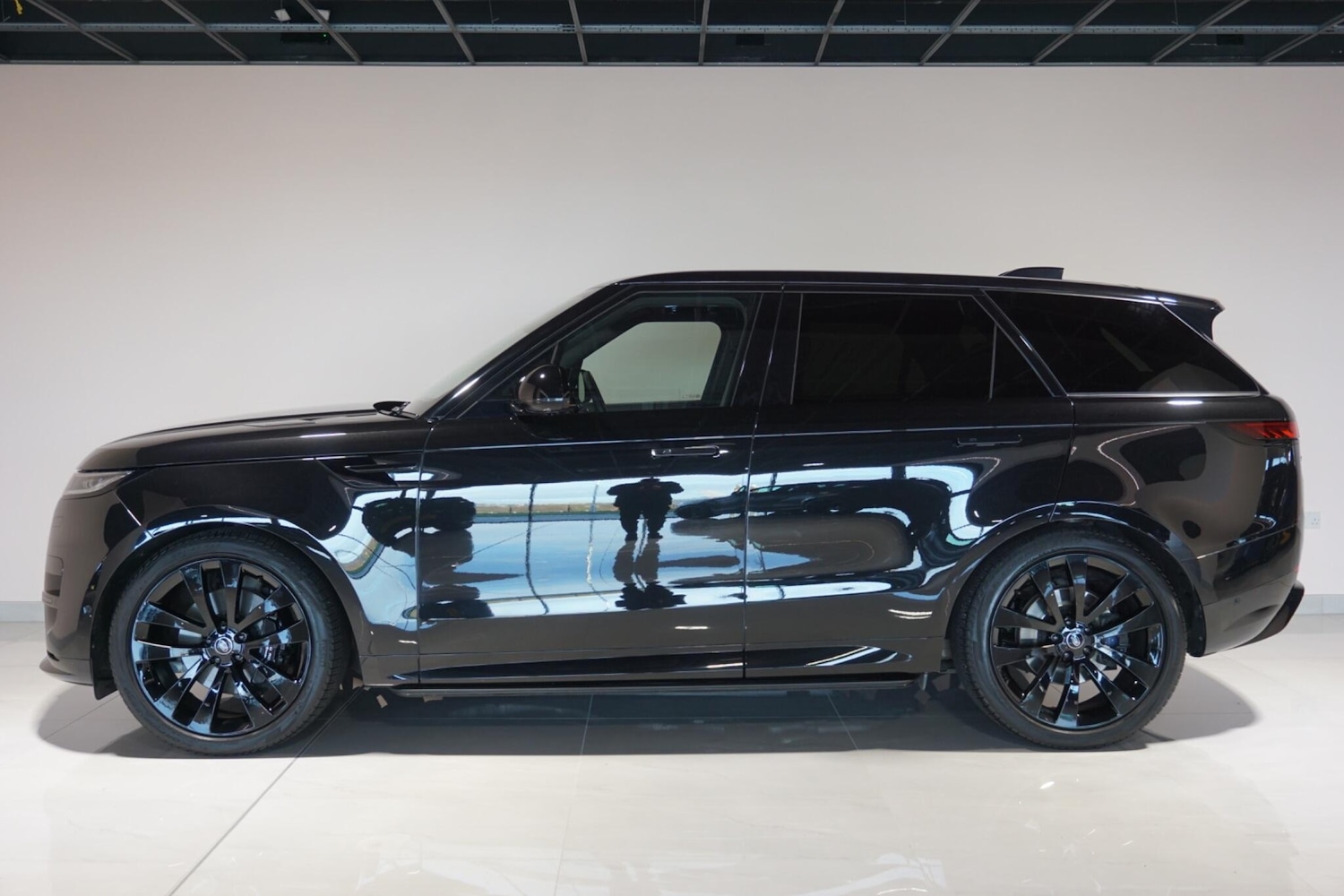 Used Land Rover Range Rover Sport 2024 for sale - 77215570: Photo 33