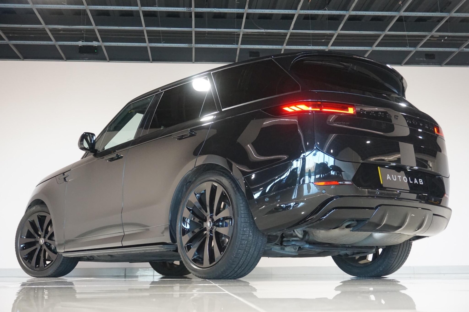 Used Land Rover Range Rover Sport 2024 for sale - 77215570: Photo 34