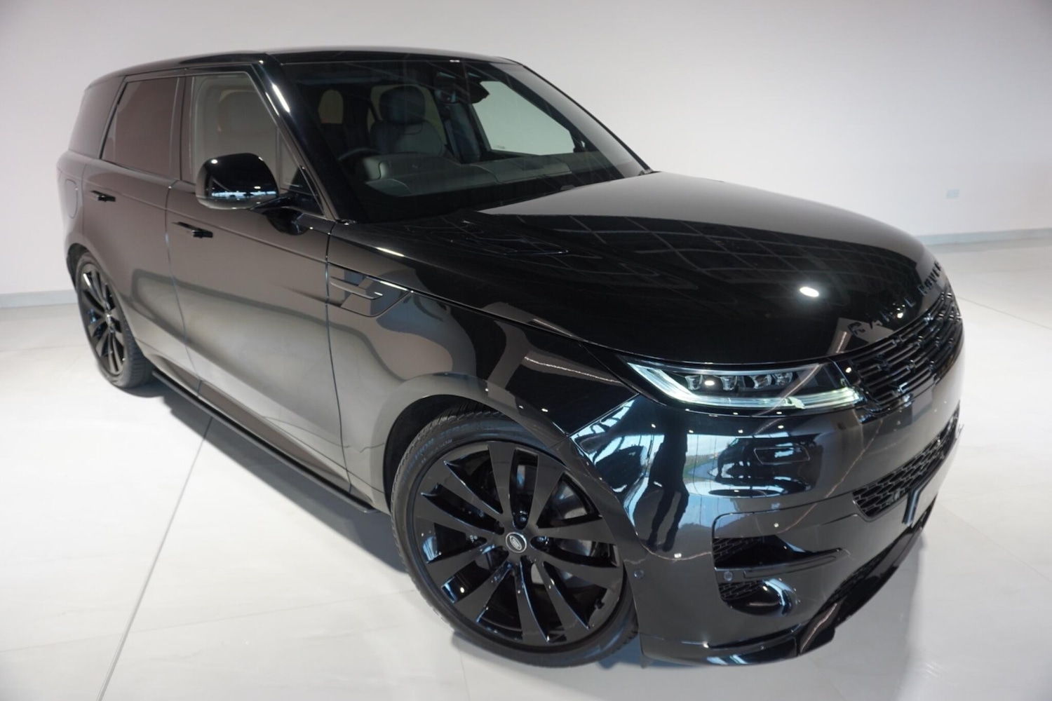 Used Land Rover Range Rover Sport 2024 for sale - 77215570: Photo 35