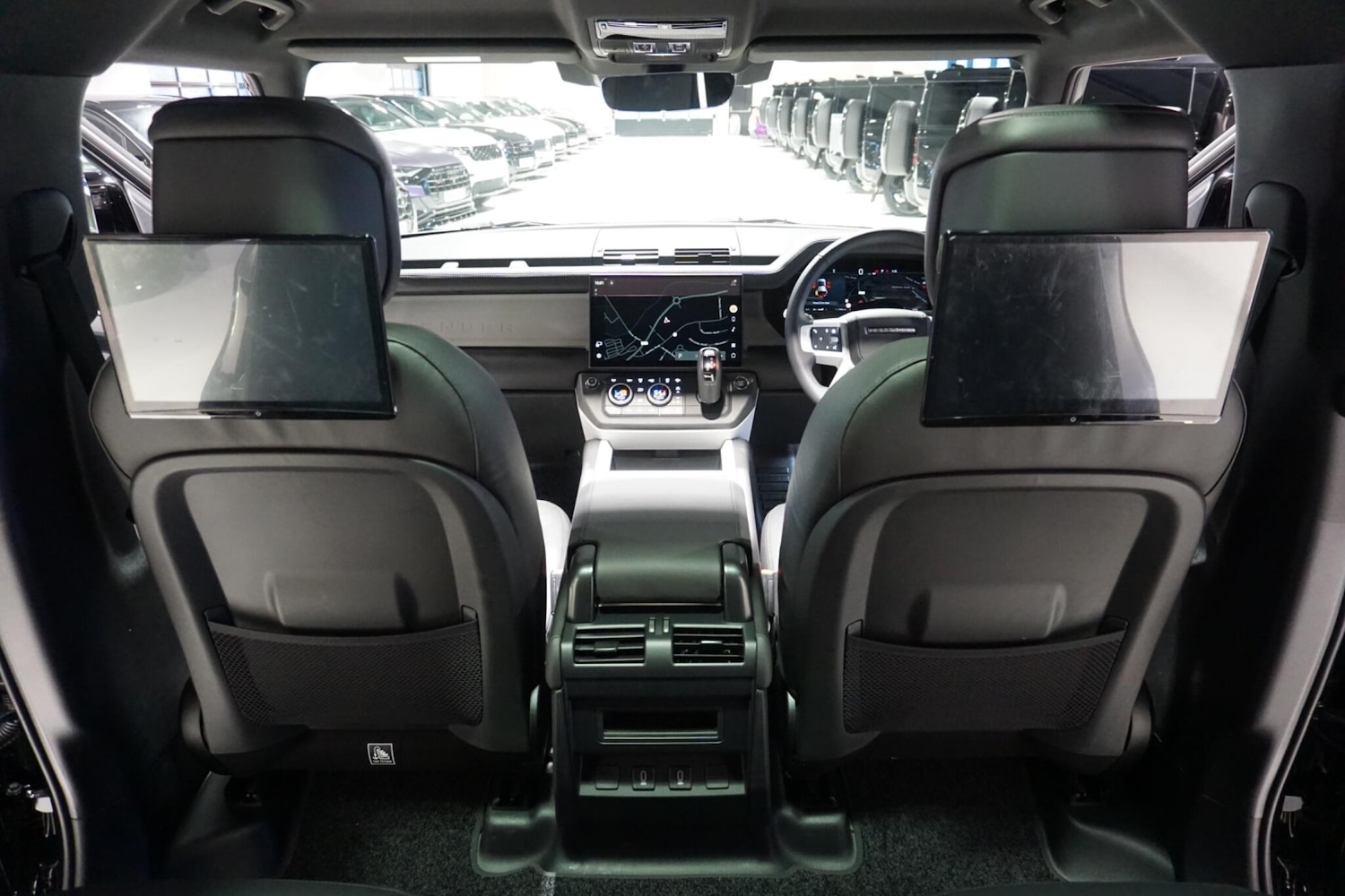 Used Land Rover Defender 110 for sale - 76913700: Photo 10