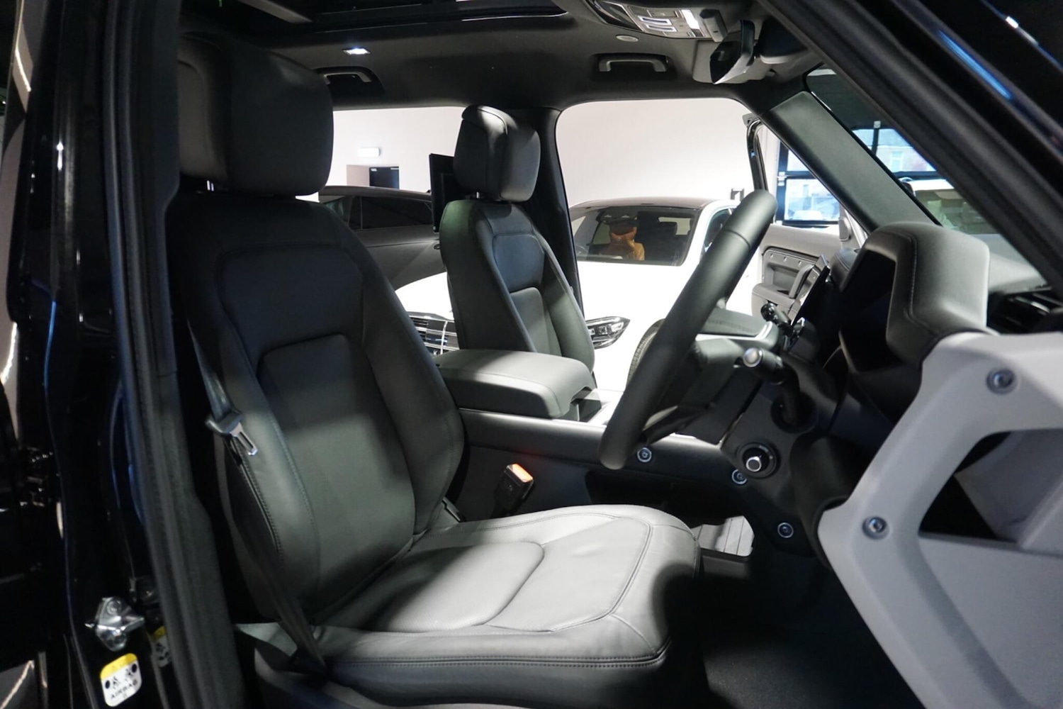 Used Land Rover Defender 110 for sale - 76913700: Photo 13