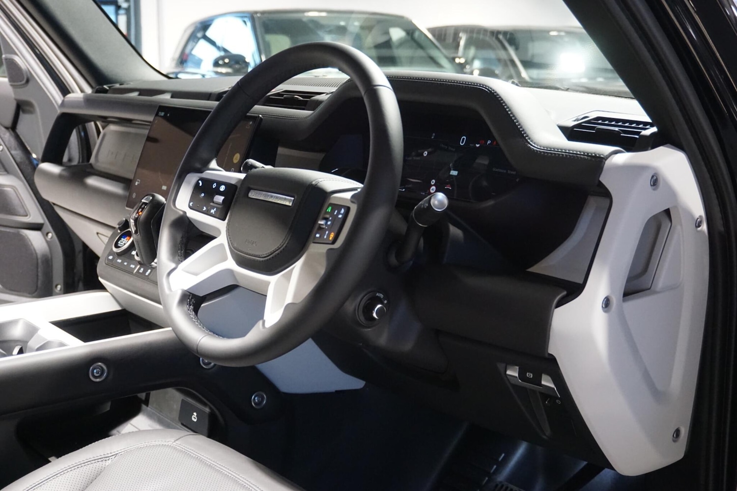 Used Land Rover Defender 110 for sale - 76913700: Photo 14