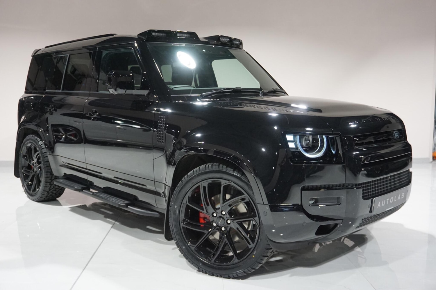 Used Land Rover Defender 110 for sale - 76913700: Photo 24