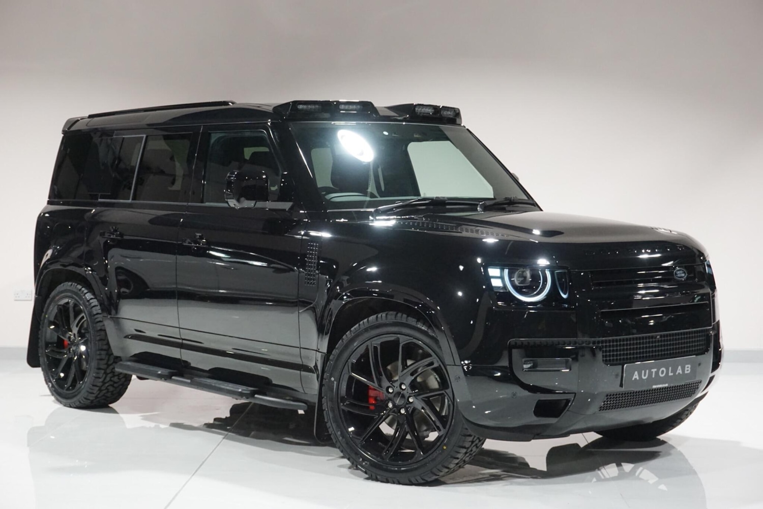 Used Land Rover Defender 110 for sale - 76913700: Photo 39