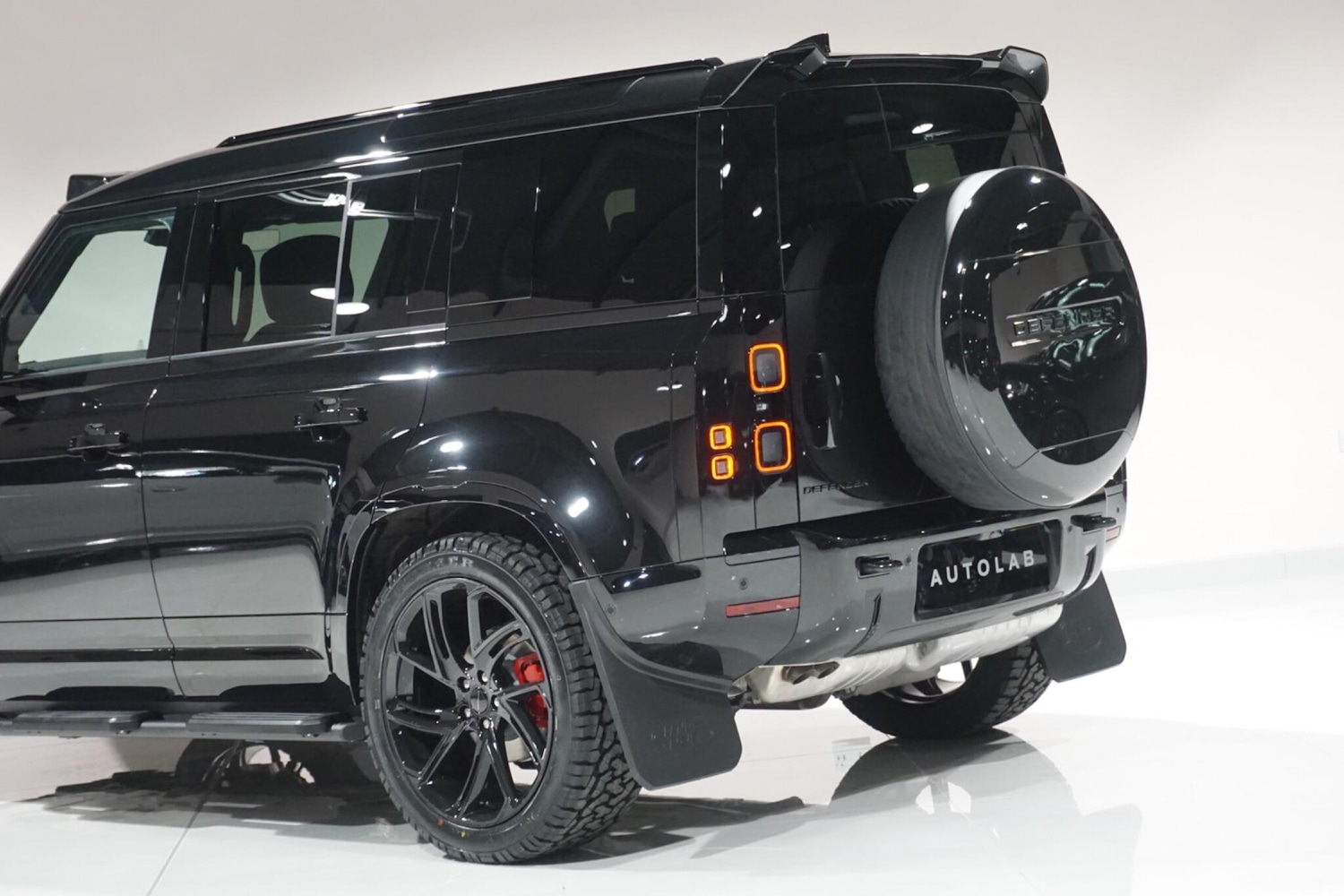 Used Land Rover Defender 110 for sale - 76913700: Photo 42