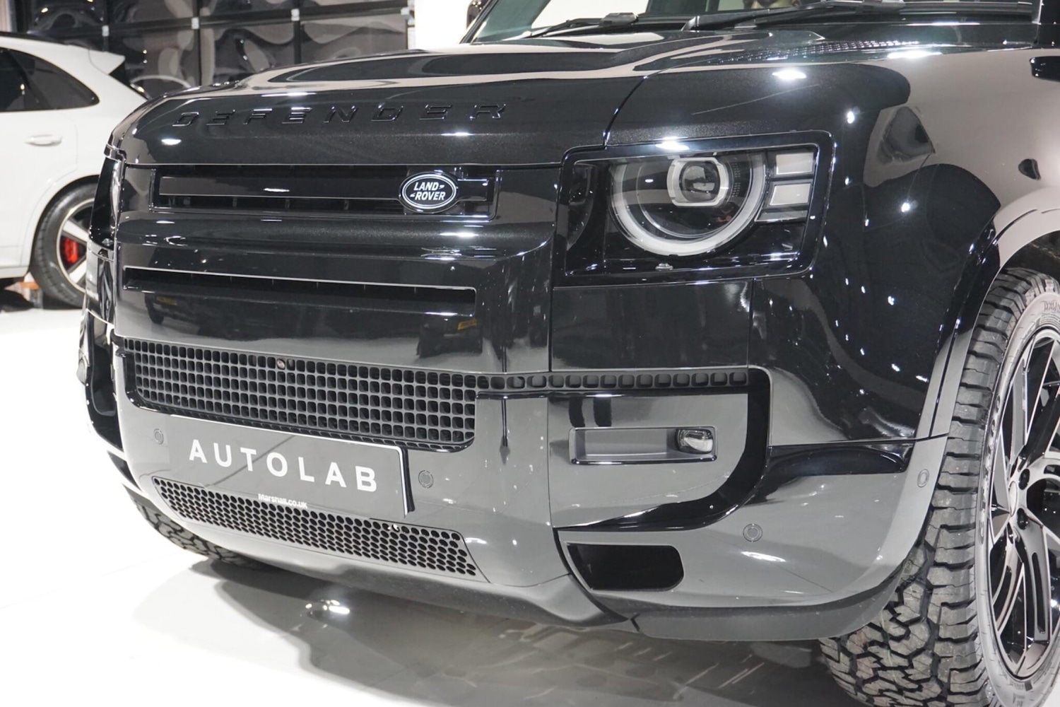 Used Land Rover Defender 110 for sale - 76913700: Photo 67