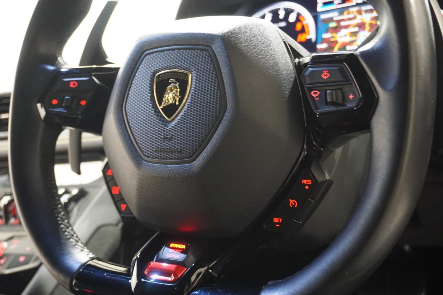 Used Lamborghini Huracan 2016 for sale - 76987775: Photo 50